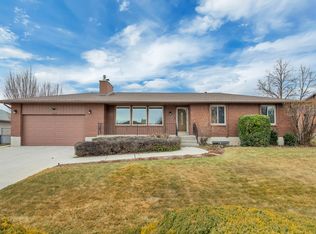 1427 W Stern Dr, Taylorsville, UT 84123