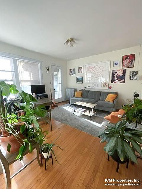 1st image of 5050 N Damen Ave #3E