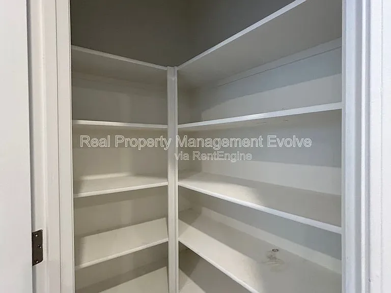 6551 W Magdalena Ln — Photo 10