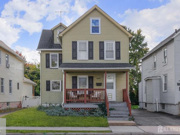 18 Cottage Ave