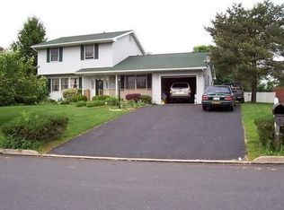 102 Wynnwood Ln E, Easton, PA 18040