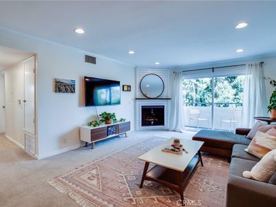 4702 Fulton Ave APT 303, Sherman Oaks, CA, 91423