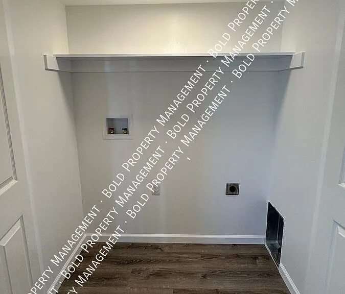 461 Godfrey St #5 — Photo 5