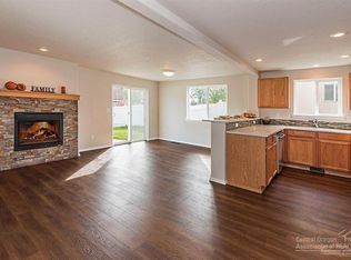 2256 SW 23rd St, Redmond, OR 97756