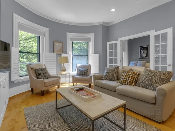22 Upton St APT 3, Boston, MA 02118