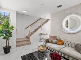 2308 E 4th Ave, Hialeah, FL