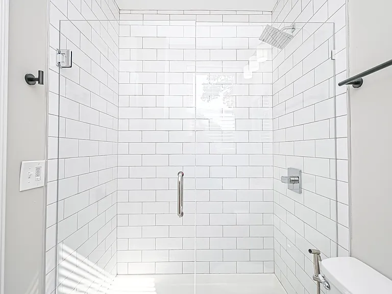 2823 Ashland Ave — Photo 30