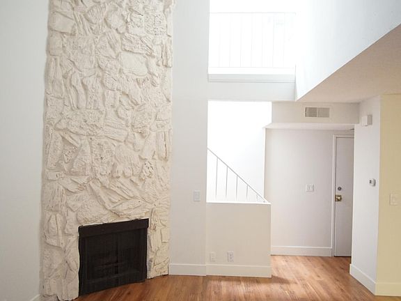 4th image of 8318 Columbus Ave Unit 6