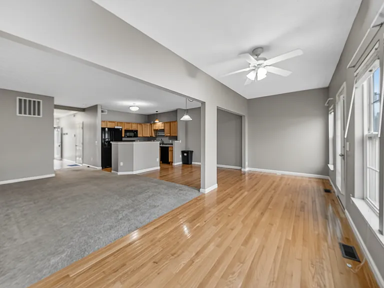 109 Clay Ct — Photo 7