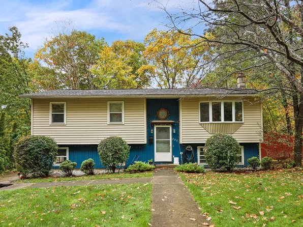225 Brown St, Pittsfield, MA 01201