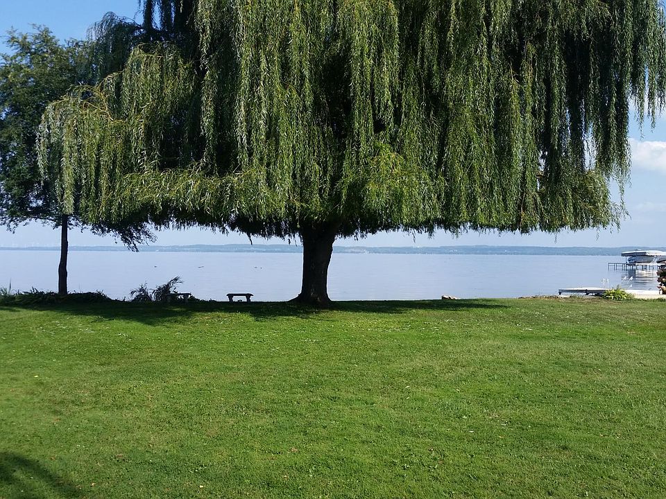 1st image of N8749 Lakeshore Dr