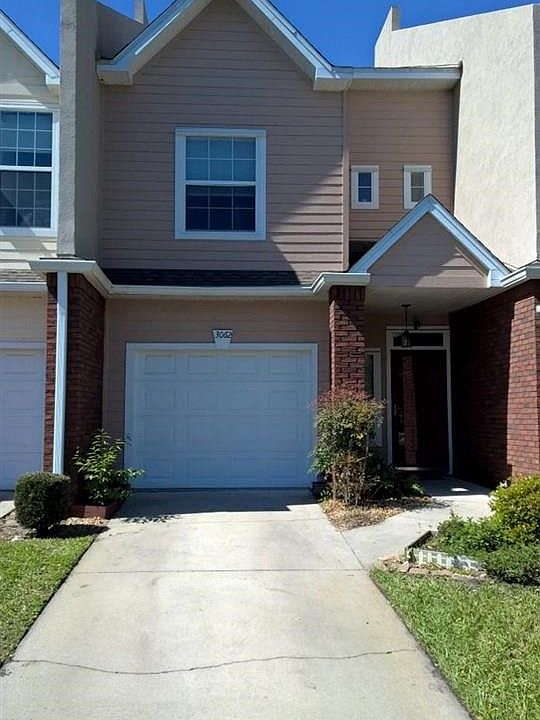 1st image of 3062 NW 105th Dr