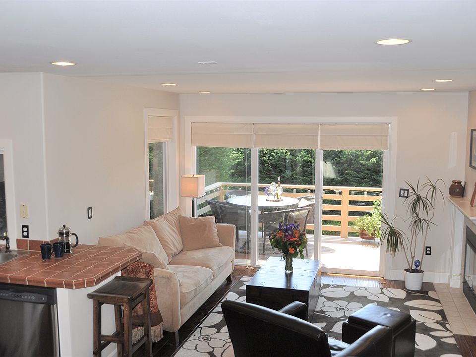1st image of 1107 Kirkland Ave Unit 2