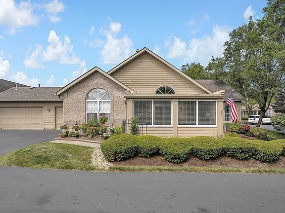 3rd image of 127 Abbeycross Ln