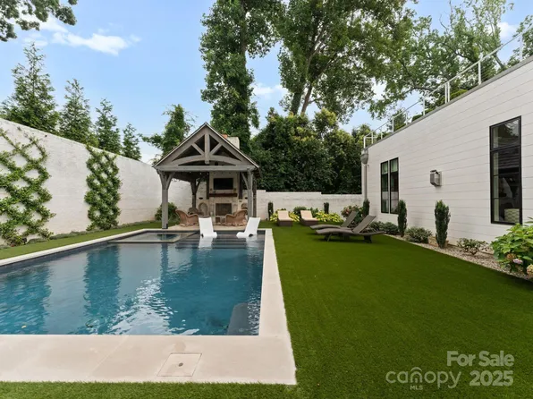 2837 Kenwood Sharon Ln, Charlotte, NC 28211