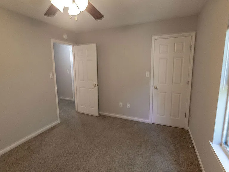 5569 E Pinehurst Ln — Photo 19