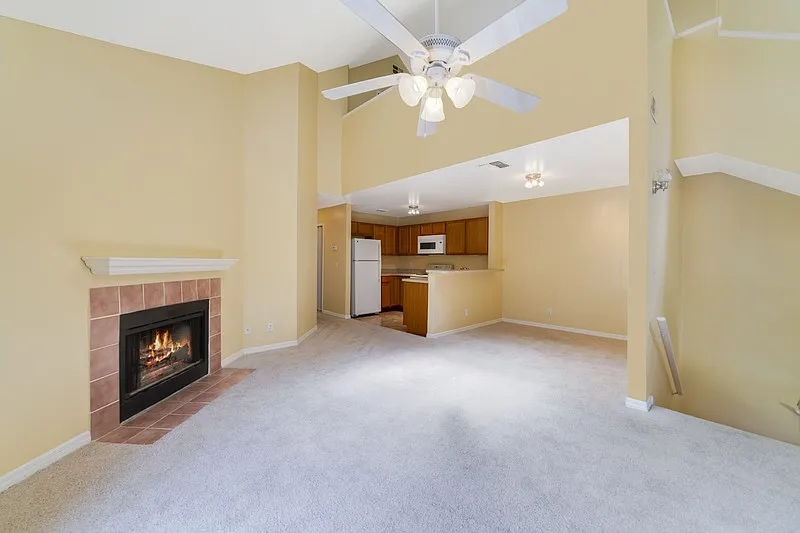 2 bed, 1.0 bath, 1285 sqft, $1,495 — Photo 4
