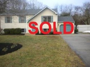 2224 Green Meadow Dr, Atco, NJ 08004