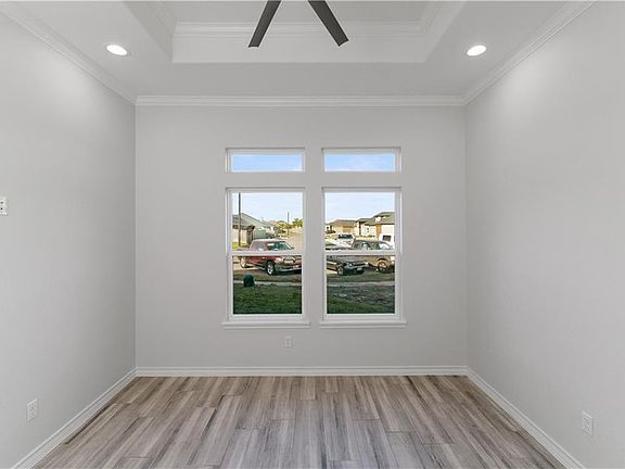 3rd image of 6025 Pacific Way
