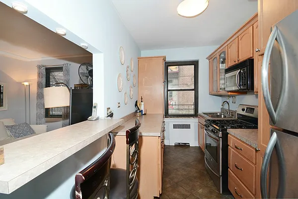 Sold by Robert E. Hill  | media 15