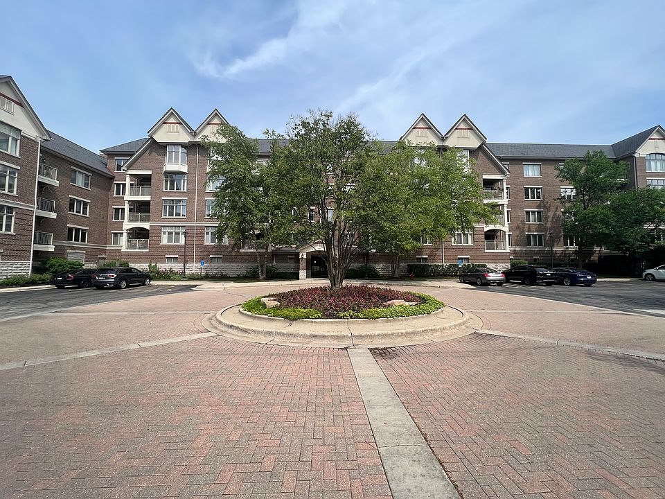 1st image of 425 Village Grn Unit 212