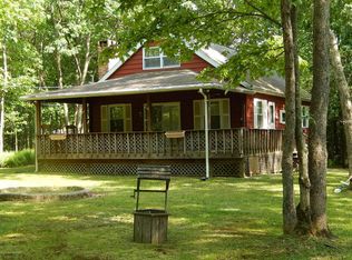 24 Pool Dr, Jim Thorpe, PA 18229