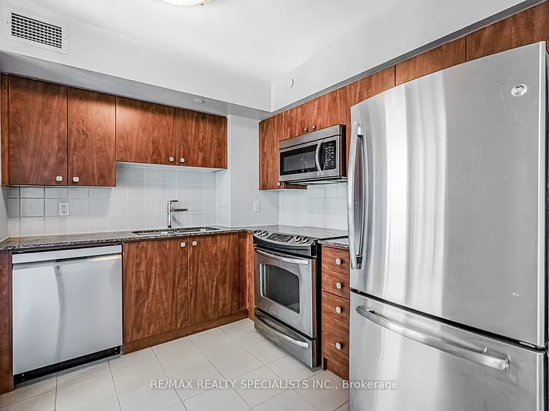 215 Sherway Gardens Rd #1607 — Photo 8