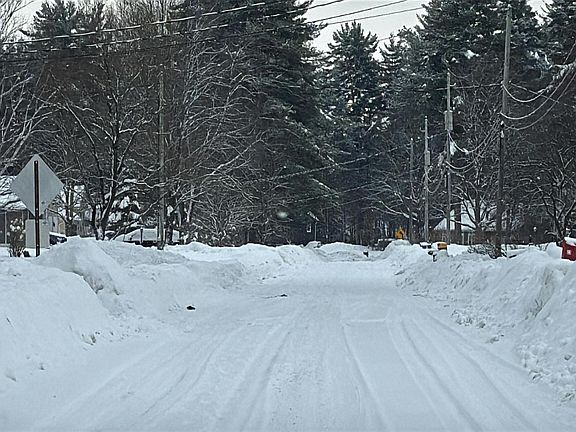 4th image of 21 Whippoorwill Rd