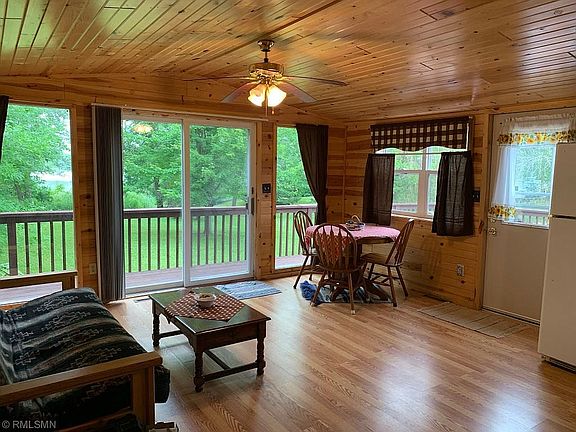 3rd image of 26622 Lakeview Dr