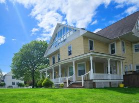 90 Washington St, Middletown, NY