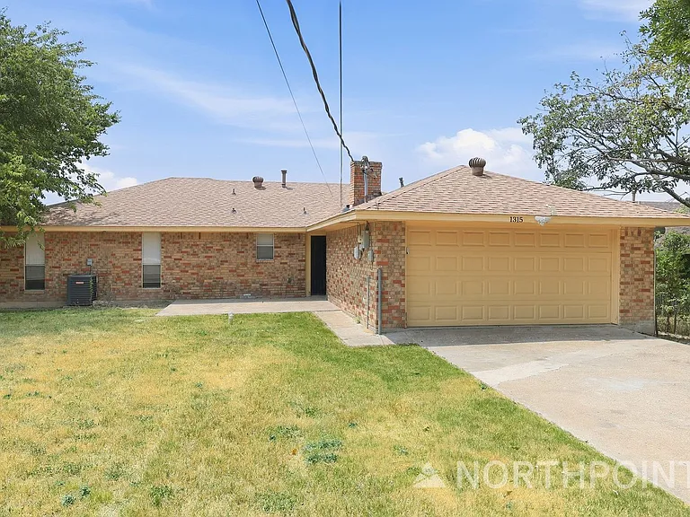 1315 Drury Dr — Photo 15