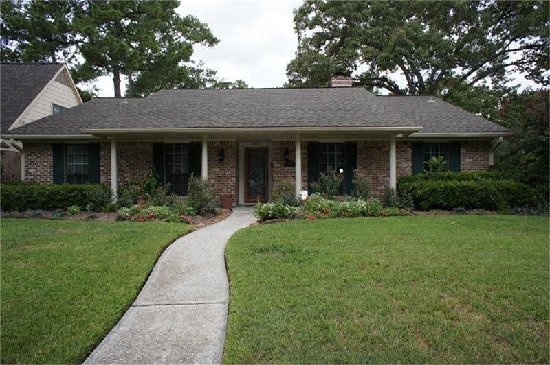 1st image of 4915 Park Plaza Dr
