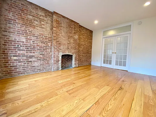 Rented by Corcoran | media 32