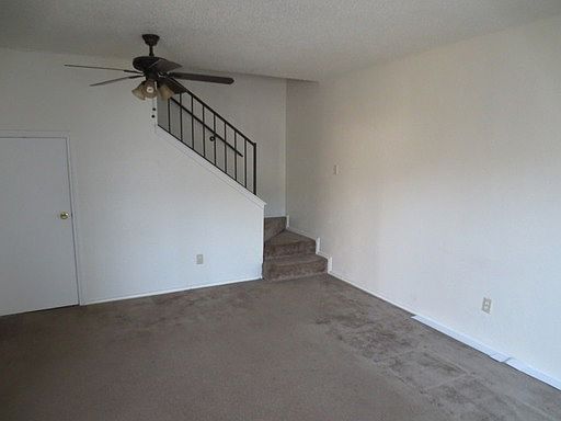 4th image of 715 N Center St APT 2