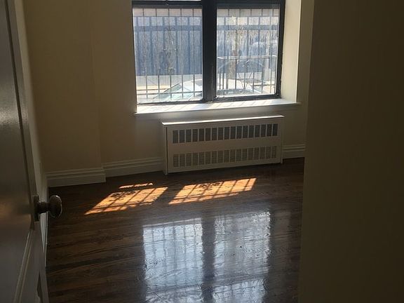 5th image of 69 W 118th St APT 1W