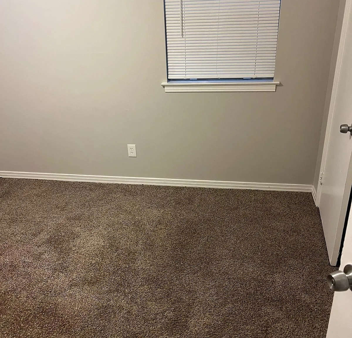 6016 Senate Drive - A — Photo 2