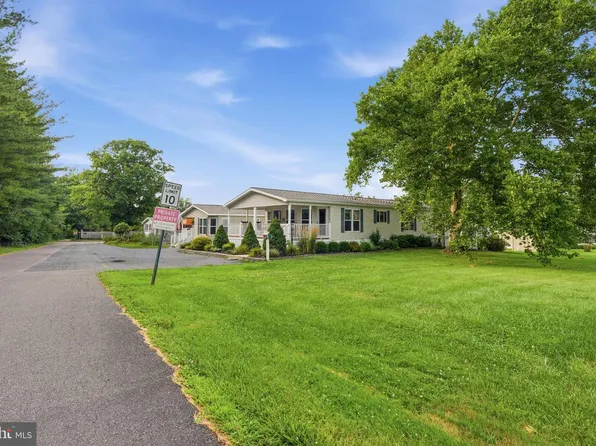 1065 Pine Cir, Telford, PA 18969