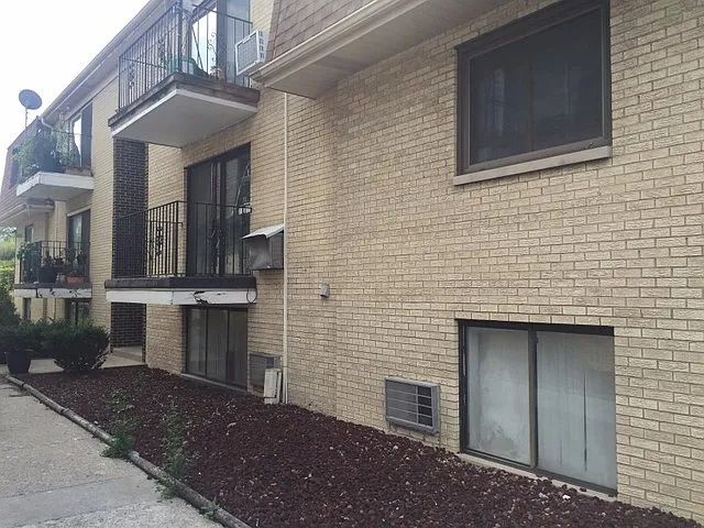 3239 S 50th Ct APT 204 photo 1