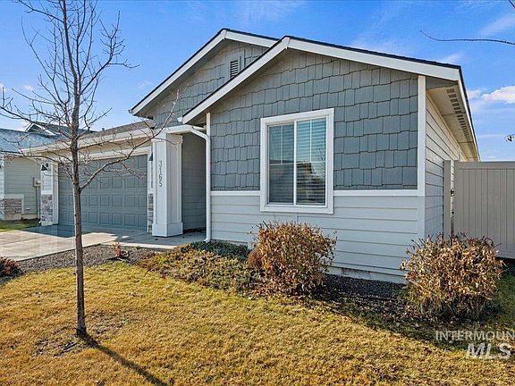 4th image of 3165 N Saratov Way