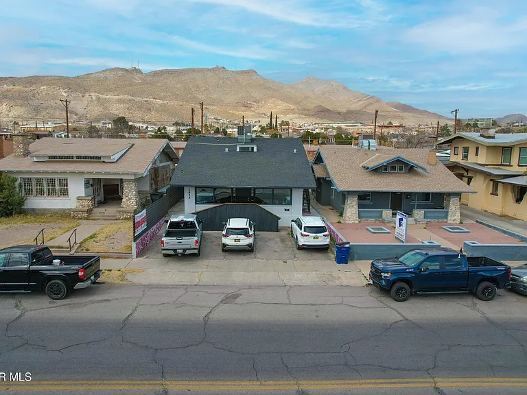 2415 Montana Ave #EL — Photo 1