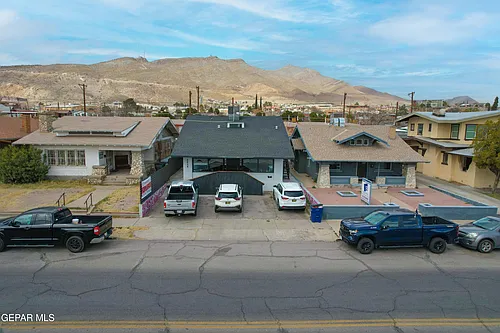 2415 Montana Ave #EL Photo 1