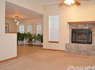 3131 Ashby Rd, Saint Ann, MO 63074