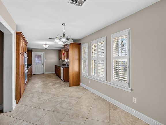4th image of 8400 Aberdeen Rd