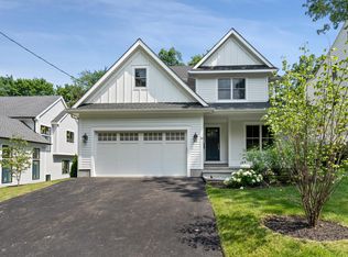 10 Coralyn Rd, Scarsdale, NY 10583