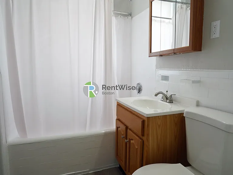 43-47 Linden St — Photo 11