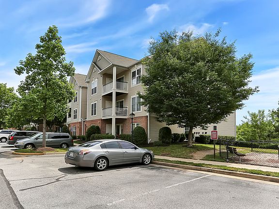 2nd image of 6581 Grange Ln
