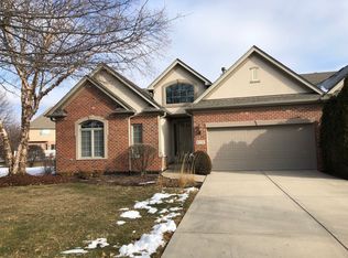 8710 Berkley Ct, Orland Park, IL