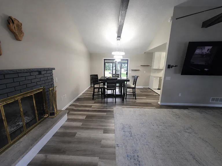 8527 Bumble Bee Way — Photo 21