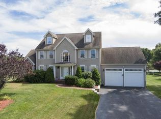 14 Copper Beech Cir, West Bridgewater, MA 02379
