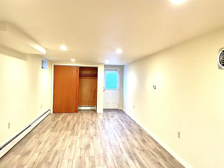 2 Ridgewood Dr — Photo 11